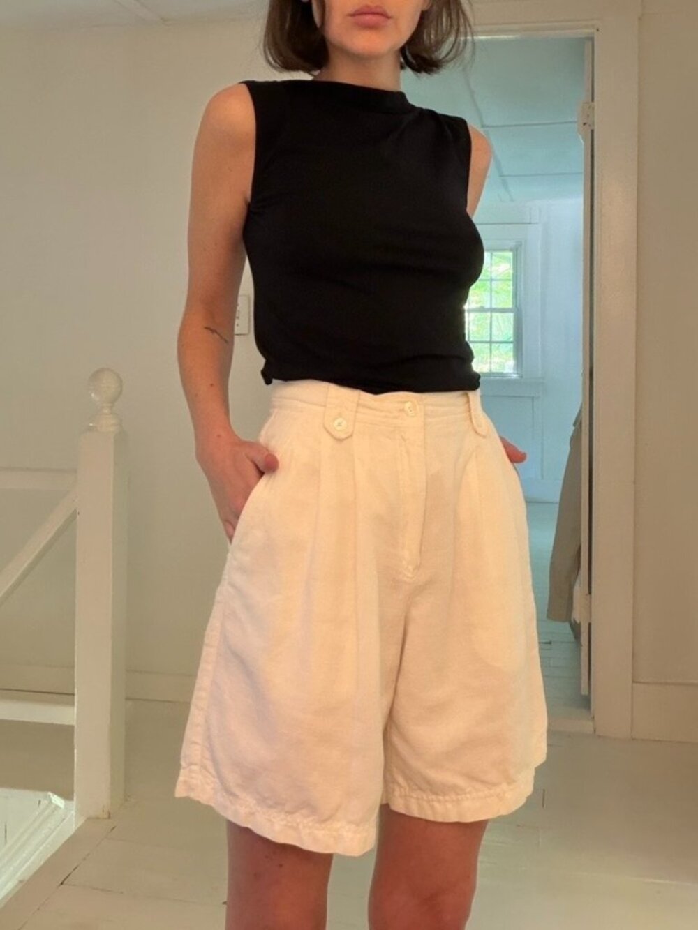 LizSport Vintage 90s Linen Pleated Bermuda Shorts White